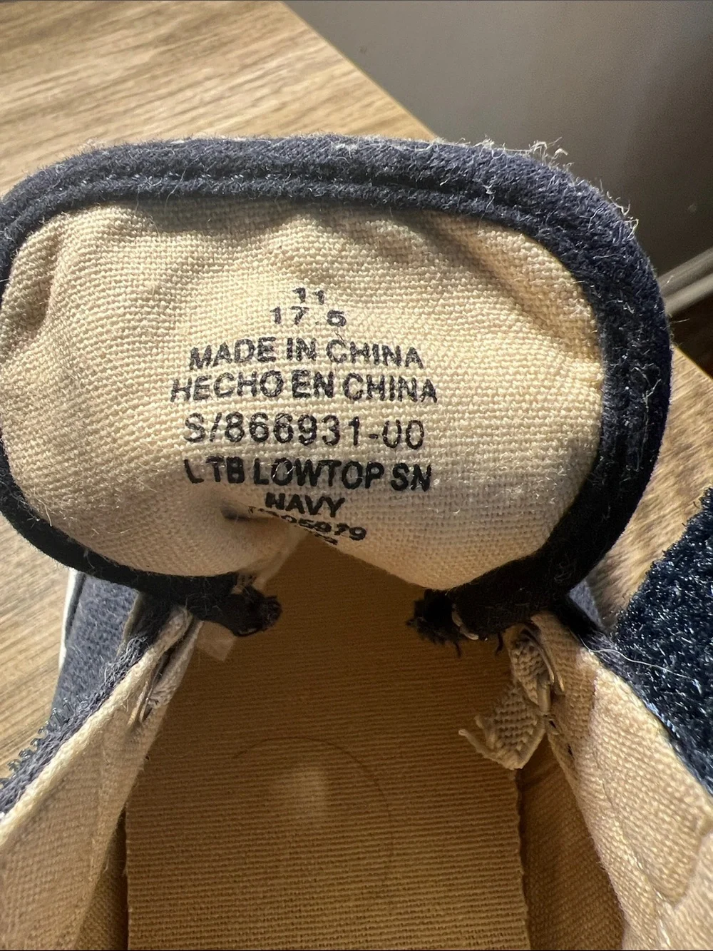 Old Navy Navy Canvas Kids Sneakers with Cream Accents stock (23)